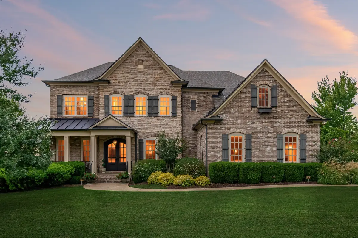 1803 Lowndes Ln, Brentwood, TN 37027 - Image #1