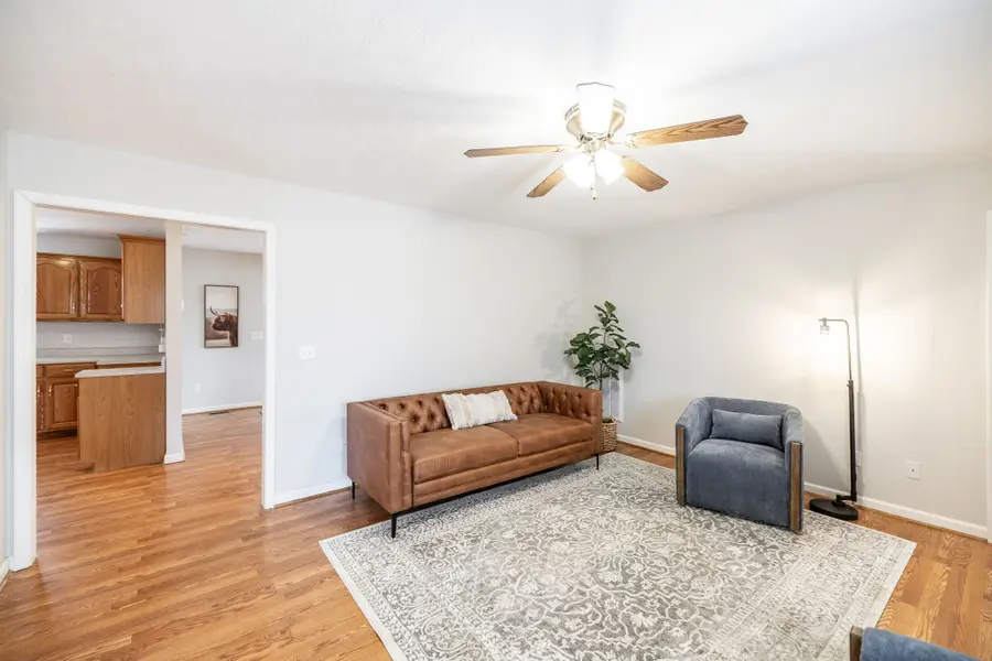 104 B V Young Rd, Westmoreland, TN 37186 - #2