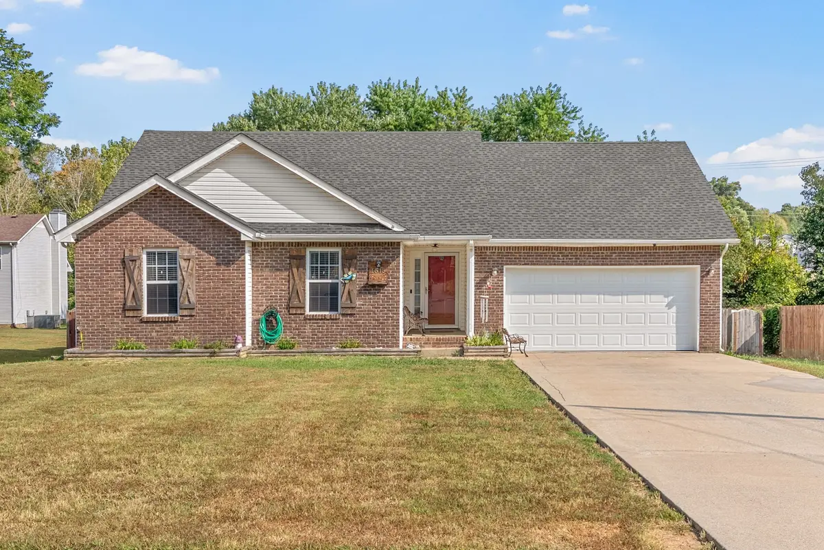 1515 Barrywood Cir W, Clarksville, TN 37042 - Image #1