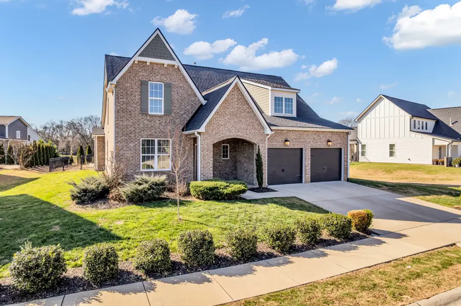 834 Plowson Rd, Mount Juliet, TN 37122 - Image #3