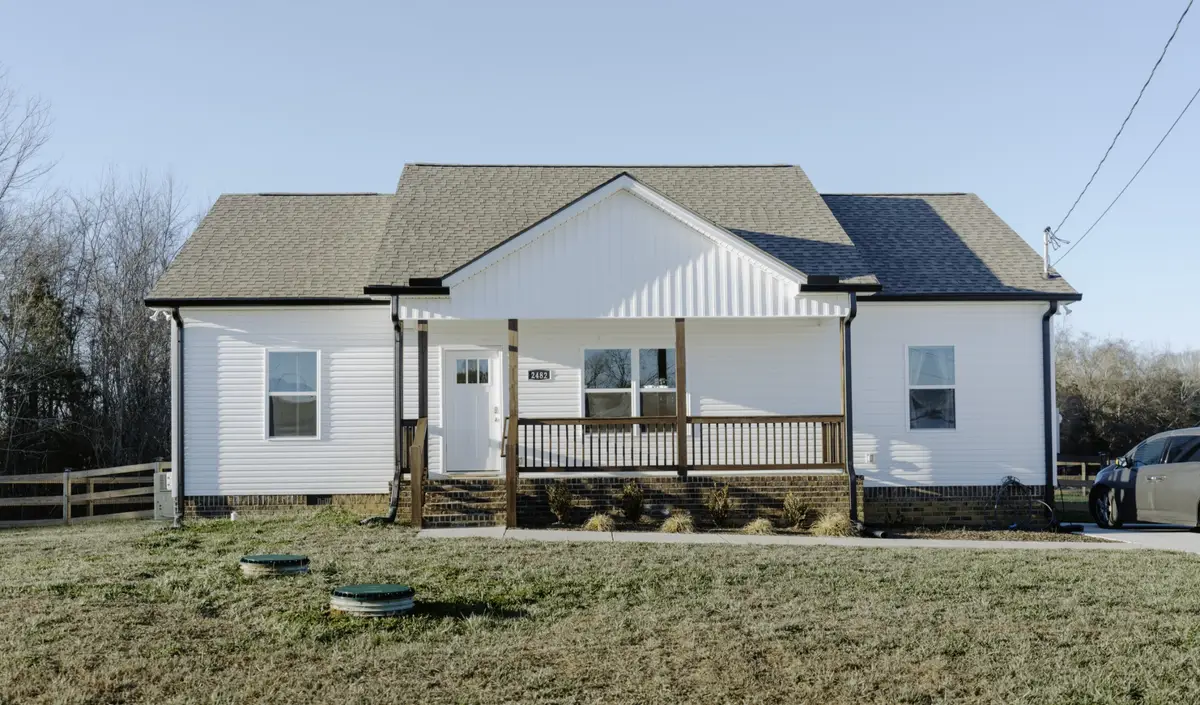 2482 Jason Dr, Chapel Hill, TN 37034 - Image #1