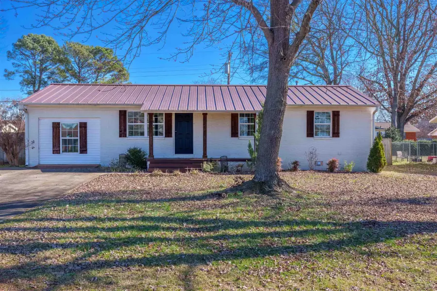 1401 Burroughs Ave, Muscle Shoals, AL 35661 - #2