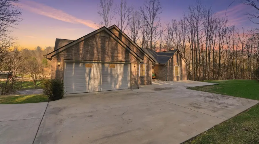 2890 Winchester Hwy, Lynchburg, TN 37352 - #3