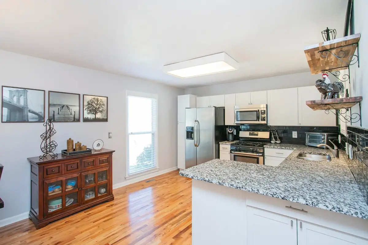 321 Amherst Dr, Murfreesboro, TN 37128 - #1