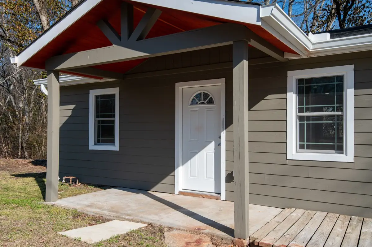 335 Columbia Ave, Centerville, TN 37033 - Image #1