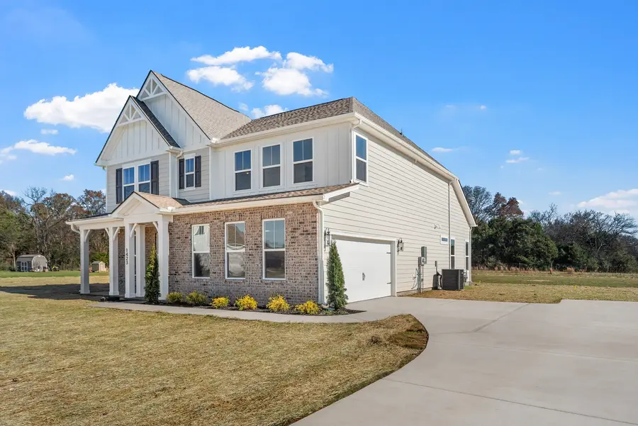 1408 Charles Dr, Chapel Hill, TN 37034 - Image #2