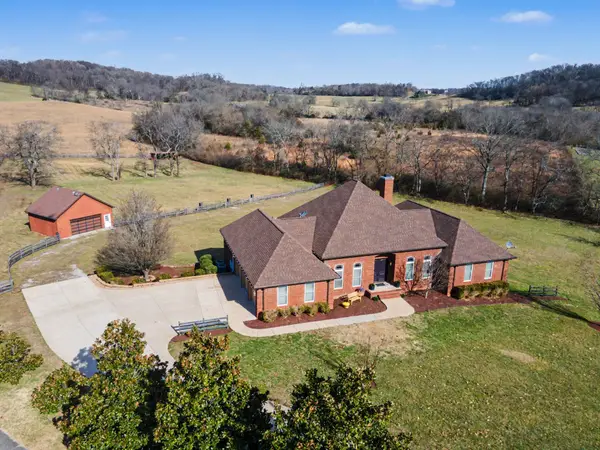 2227 Twin Peaks Ct, Spring Hill, TN 37174