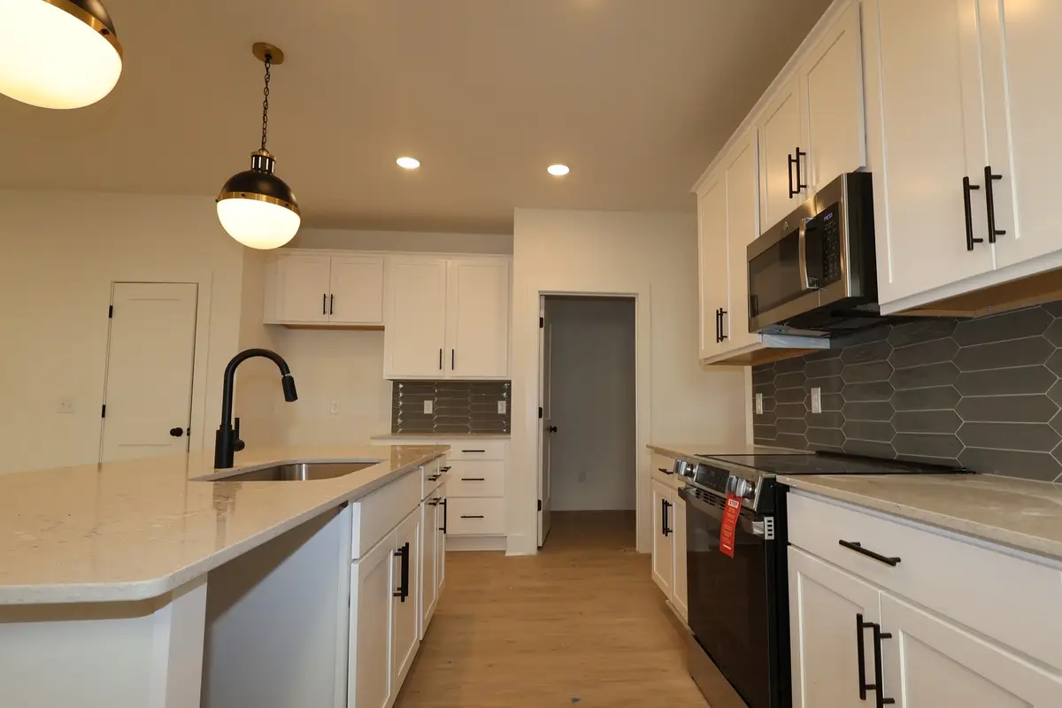 537 Canal Circle N, Nashville, TN 37214 - #1