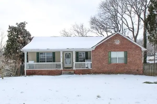 803 Red Hollow Dr, Springfield, TN 37172