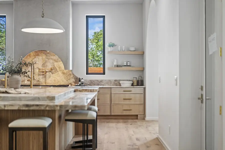 860 Brook Hollow Rd, Nashville, TN 37205 - Image #3