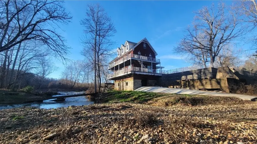 397 Bluff Springs Rd, McMinnville, TN 37110 - Image #3
