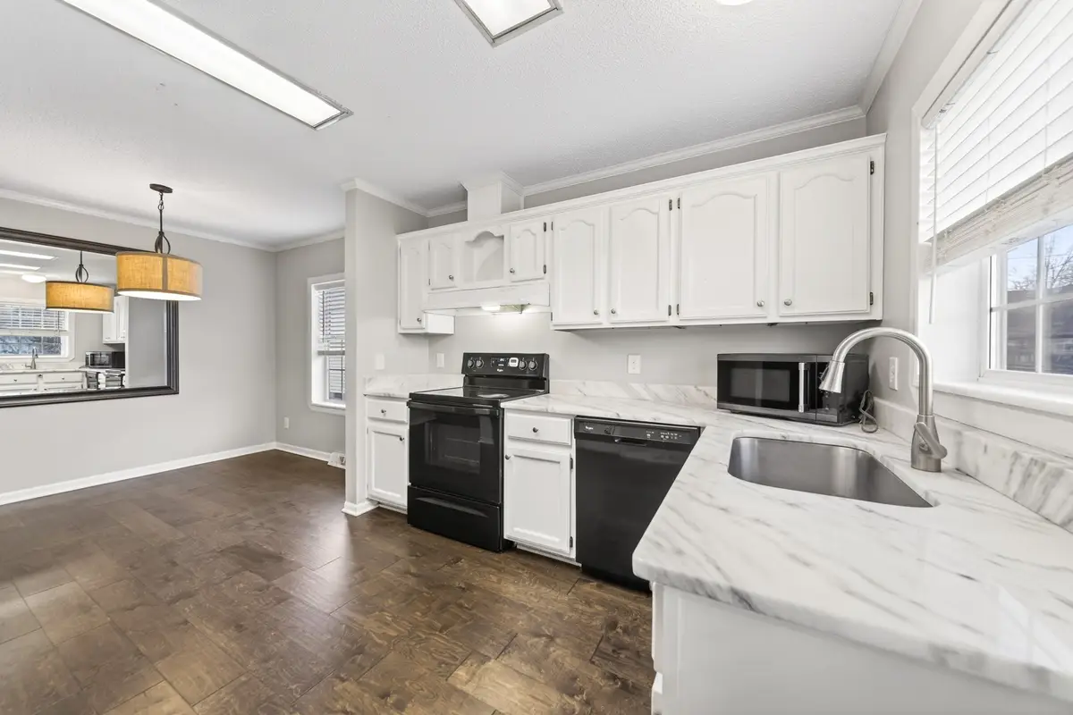 1904 Britt Pl, Nashville, TN 37208 - Image #1