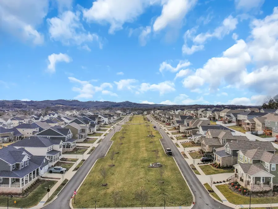 635 Snap Dragon Ln, Hendersonville, TN 37075 - #3