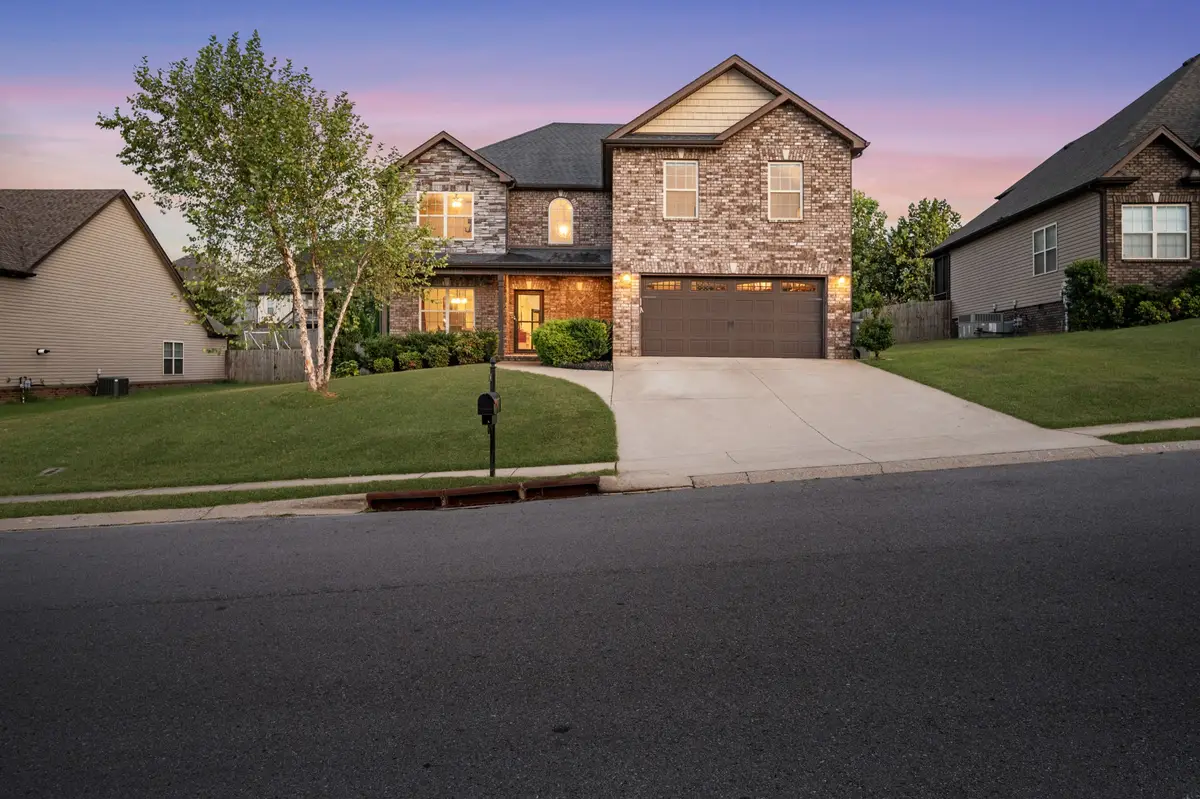 166 Melbourne Dr, Clarksville, TN 37043 - Image #1