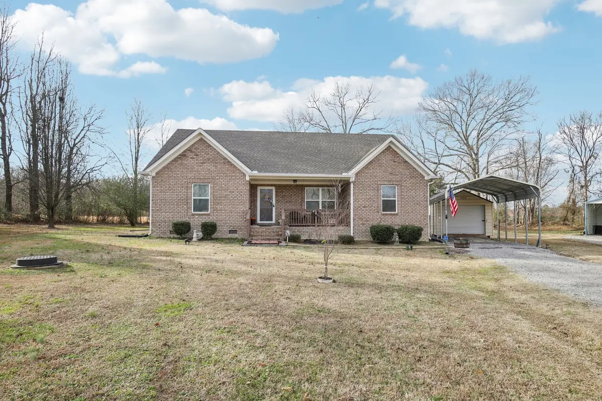 104 Jollie Ln, Westmoreland, TN 37186 - Image #1