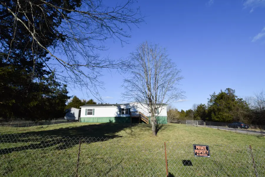 635 Celsor Rd, Hartsville, TN 37074 - Image #2