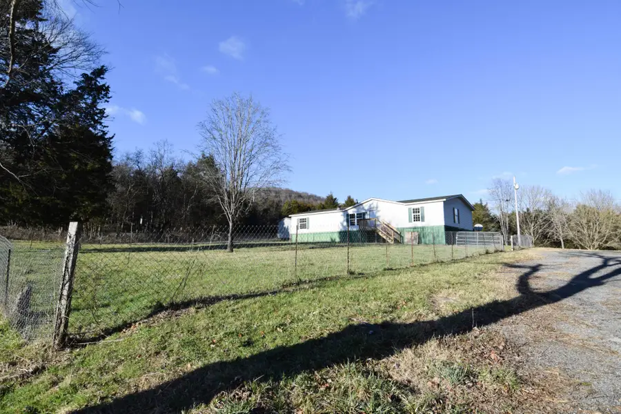 635 Celsor Rd, Hartsville, TN 37074 - Image #3