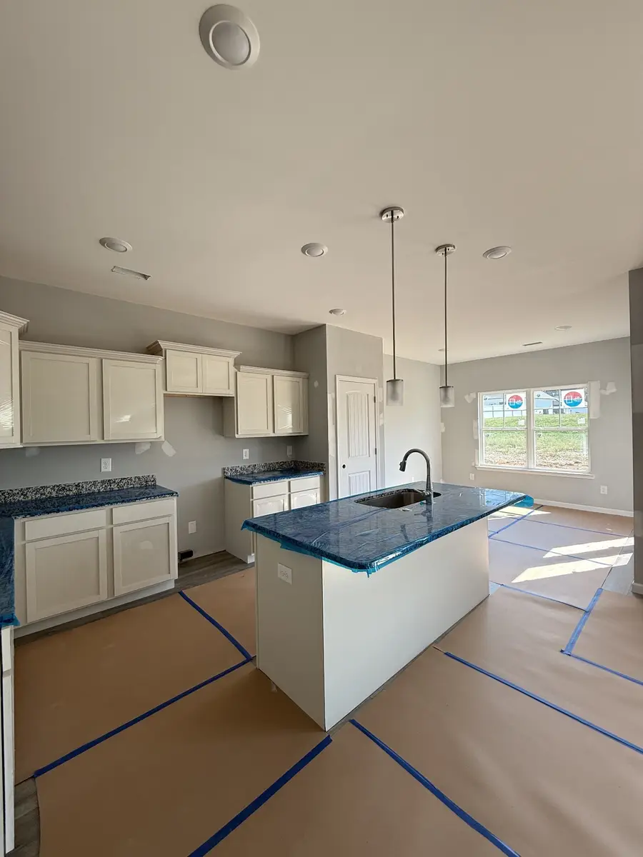 1135 Bluecreek Cir, Murfreesboro, TN 37129 - Image #2