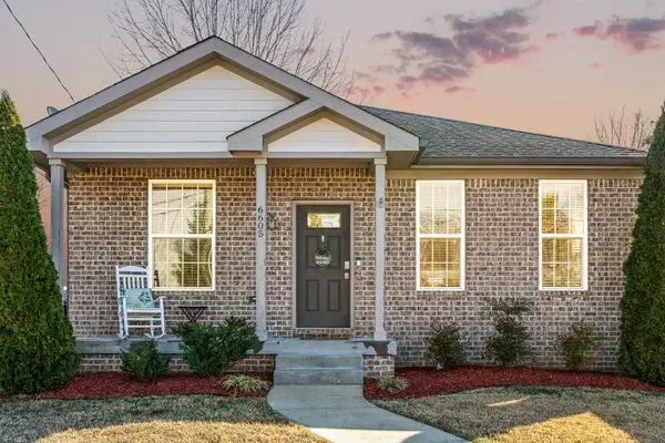 6605 Beacon Ln, Nashville, TN 37209