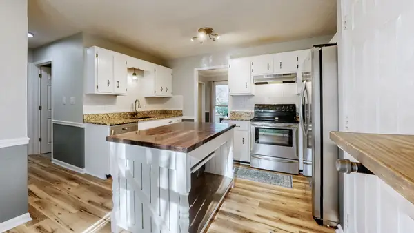 404 Boscobel Ct, Clarksville, TN 37040