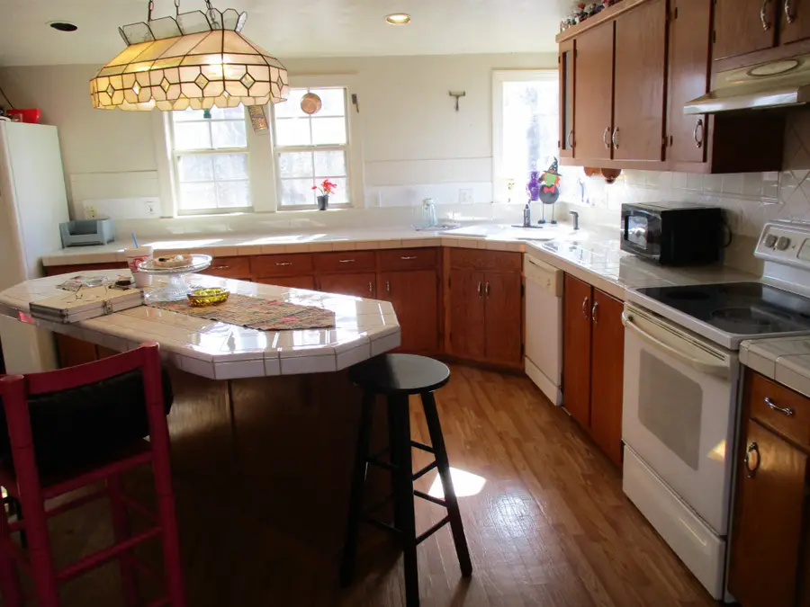 908 Bear Cub Run, Centerville, TN 37033 - Image #2