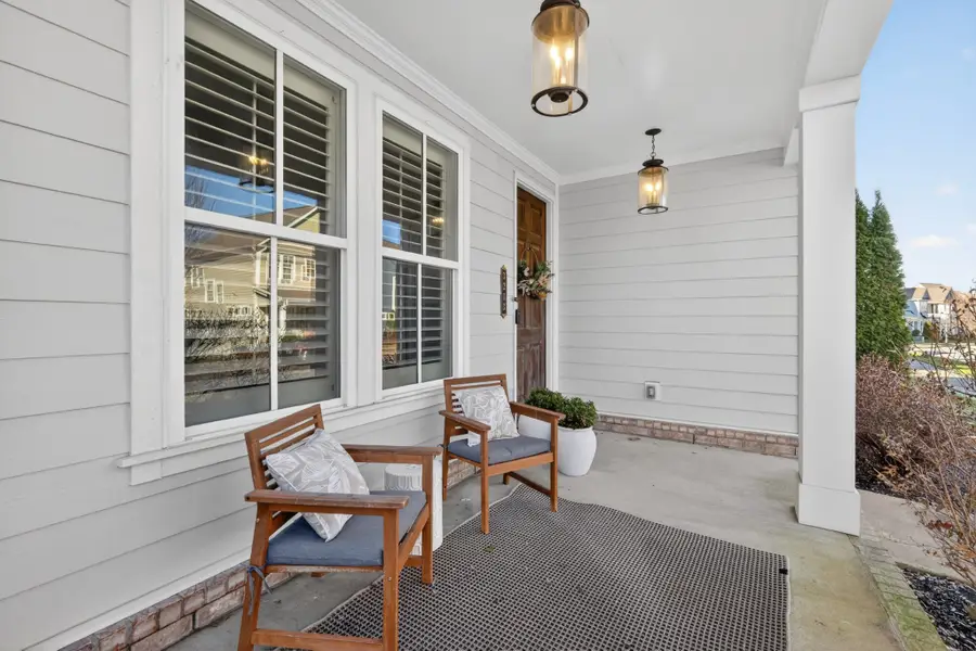 3213 Vinemont Dr, Thompsons Station, TN 37179 - Image #2