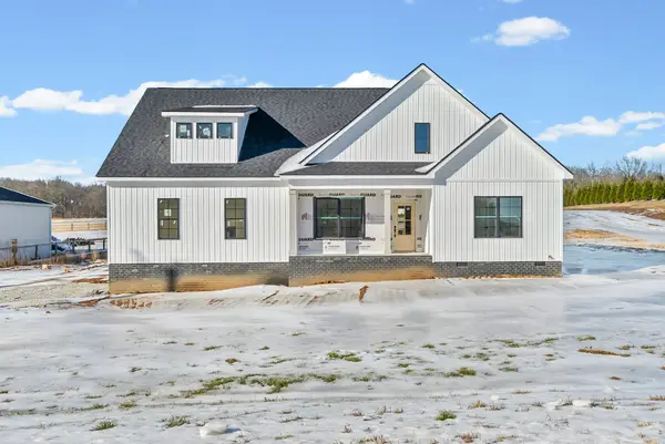 3860 Chapel Hill Rd, Clarksville, TN 37040