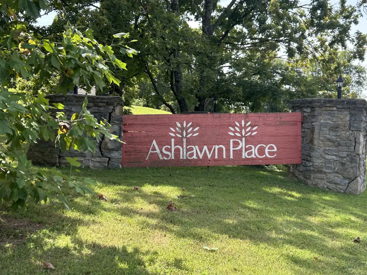 709 Ashlawn Pl, Nashville, TN 37211 - Image #1