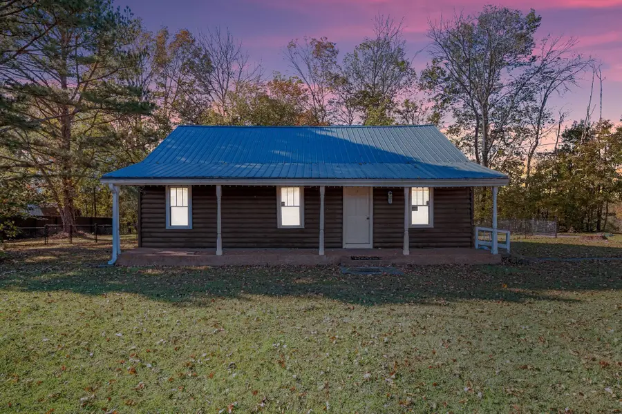 6491 Piney River Rd N, Bon Aqua, TN 37025 - Image #2