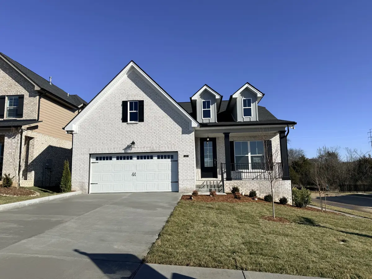 1202 Anson St, Gallatin, TN 37066 - Image #1