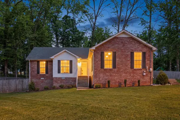 3497 Hunters Rdg, Woodlawn, TN 37191