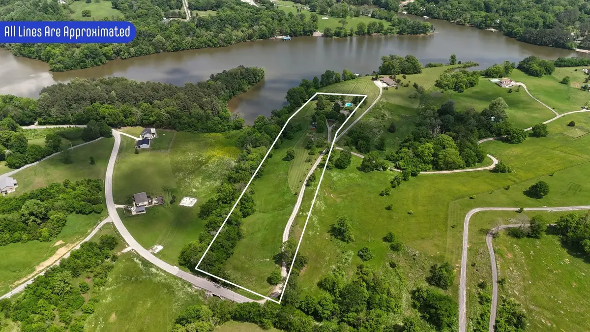 135 Second Creek Ln, Hartsville, TN 37074 - Image #1