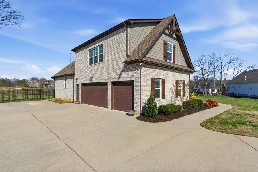107 Bowwater Pl, Gallatin, TN 37066 - Image #3
