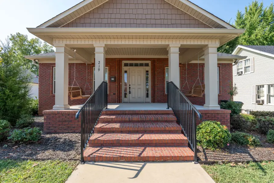 219 Waterloo St, Lawrenceburg, TN 38464 - Image #2