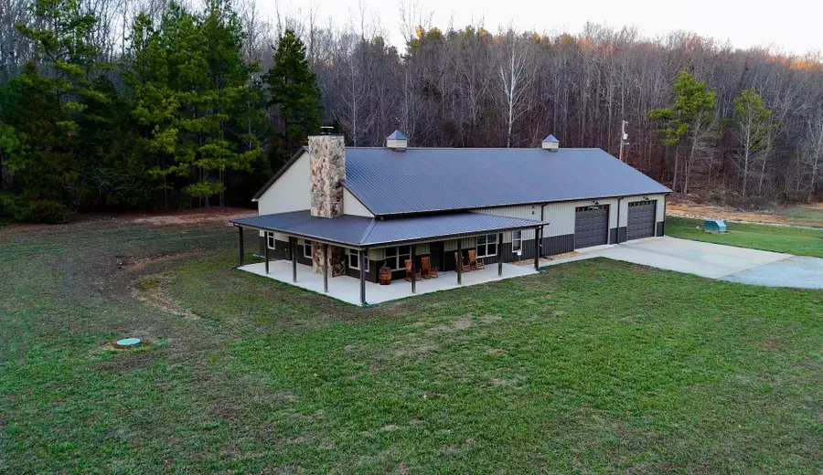 275 Preston Baggett Rd, Tennessee Ridge, TN 37178 - #3