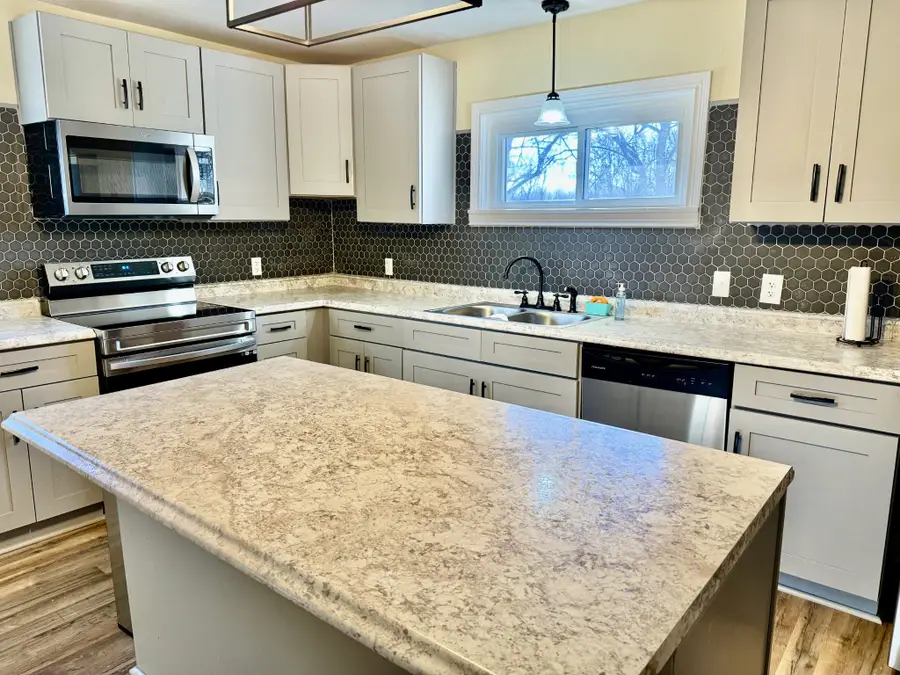 1499 N Liberty Church Rd, Clarksville, TN 37042 - Image #2