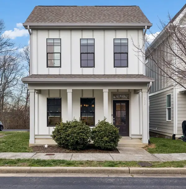 732 Cottage Park Dr, Nashville, TN 37207