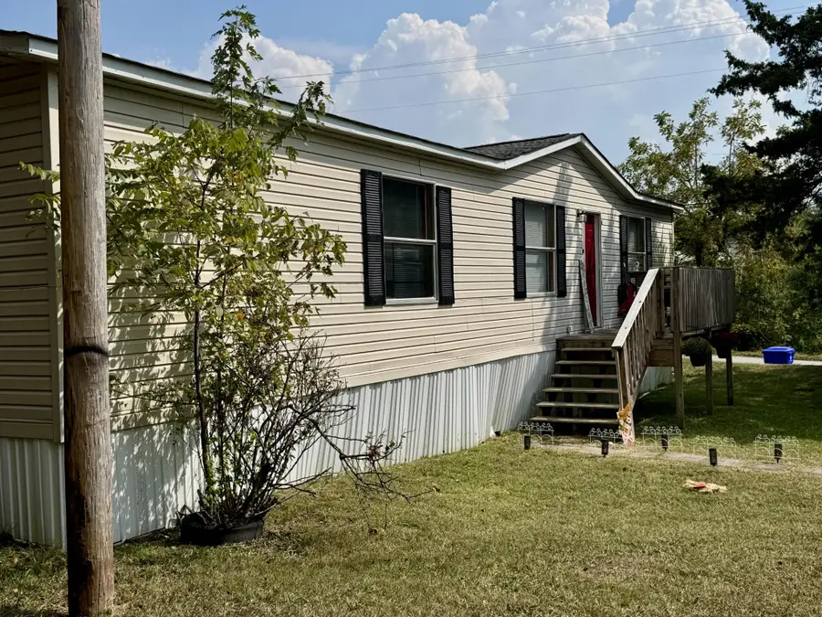 147 Mayberry Street, Harriman, TN 37748 - #2