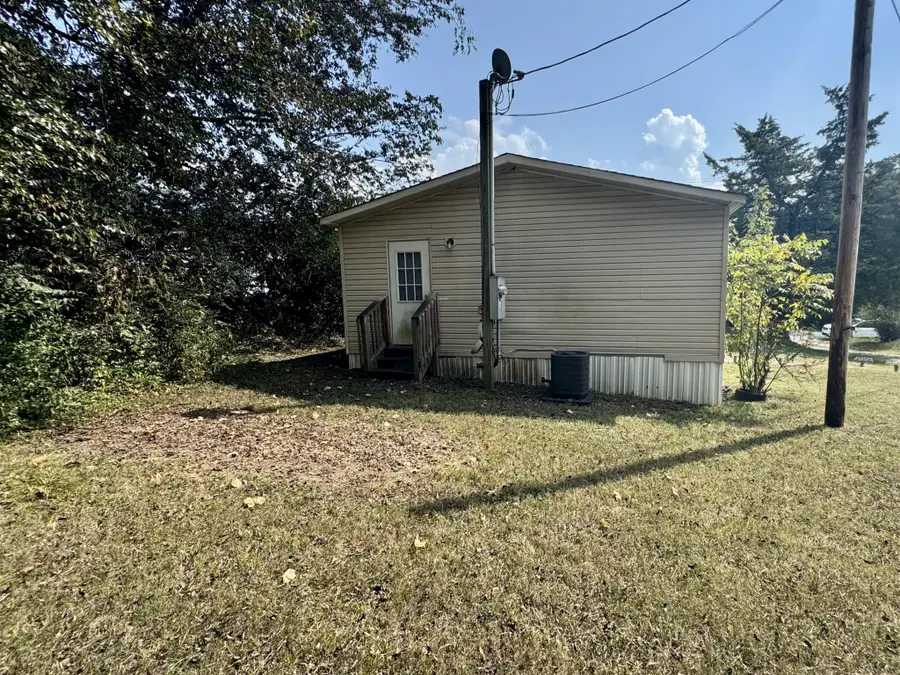 147 Mayberry Street, Harriman, TN 37748 - #3