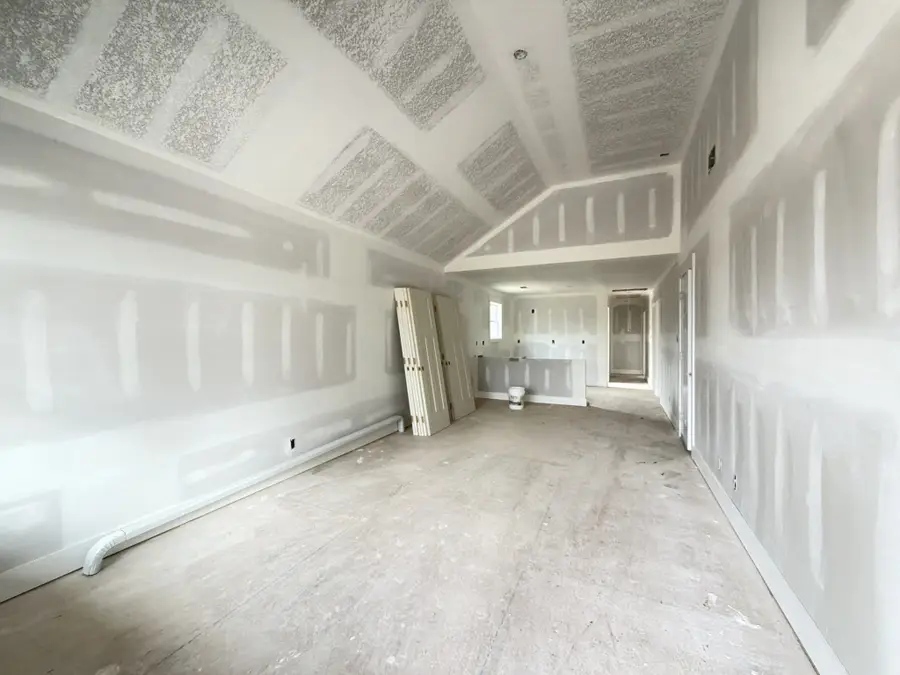 137 Illinois Ave, Oak Grove, KY 42262 - #3