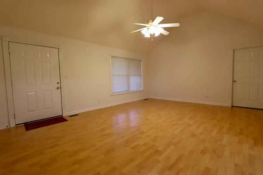 1462 Lock B Rd S, Clarksville, TN 37040 - Image #2