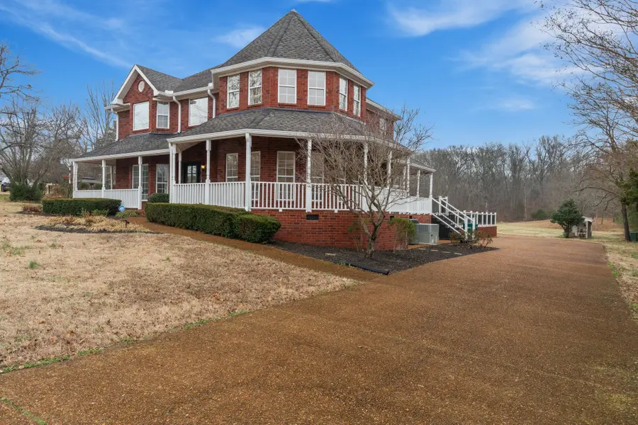 111 Rea Dr, Hermitage, TN 37076 - Image #2