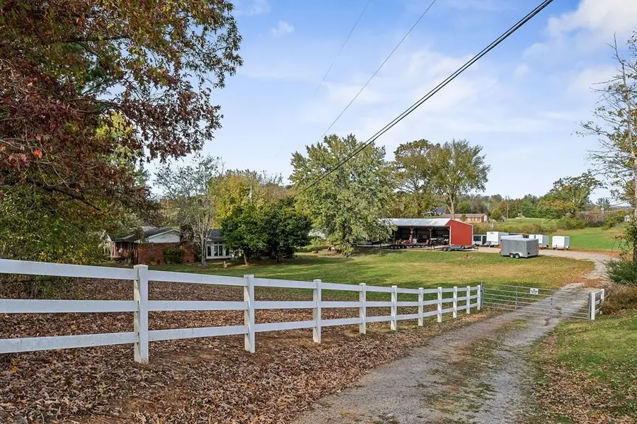 822 Old Smithville Hwy N, Sparta, TN 38583 - Image #3
