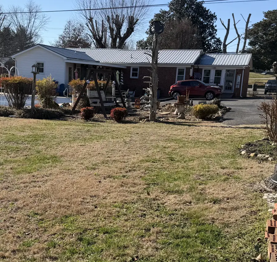 914 Faulkner Springs Rd, McMinnville, TN 37110 - Image #3