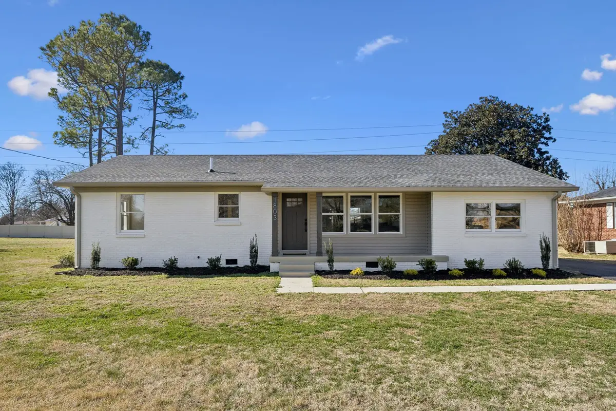 1803 Wellington Dr, Murfreesboro, TN 37129 - Image #1