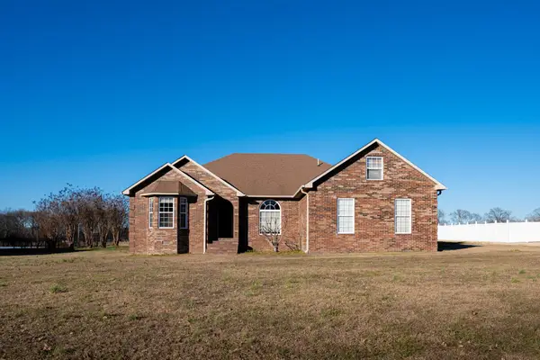 109 Oak St, Martin, TN 38237
