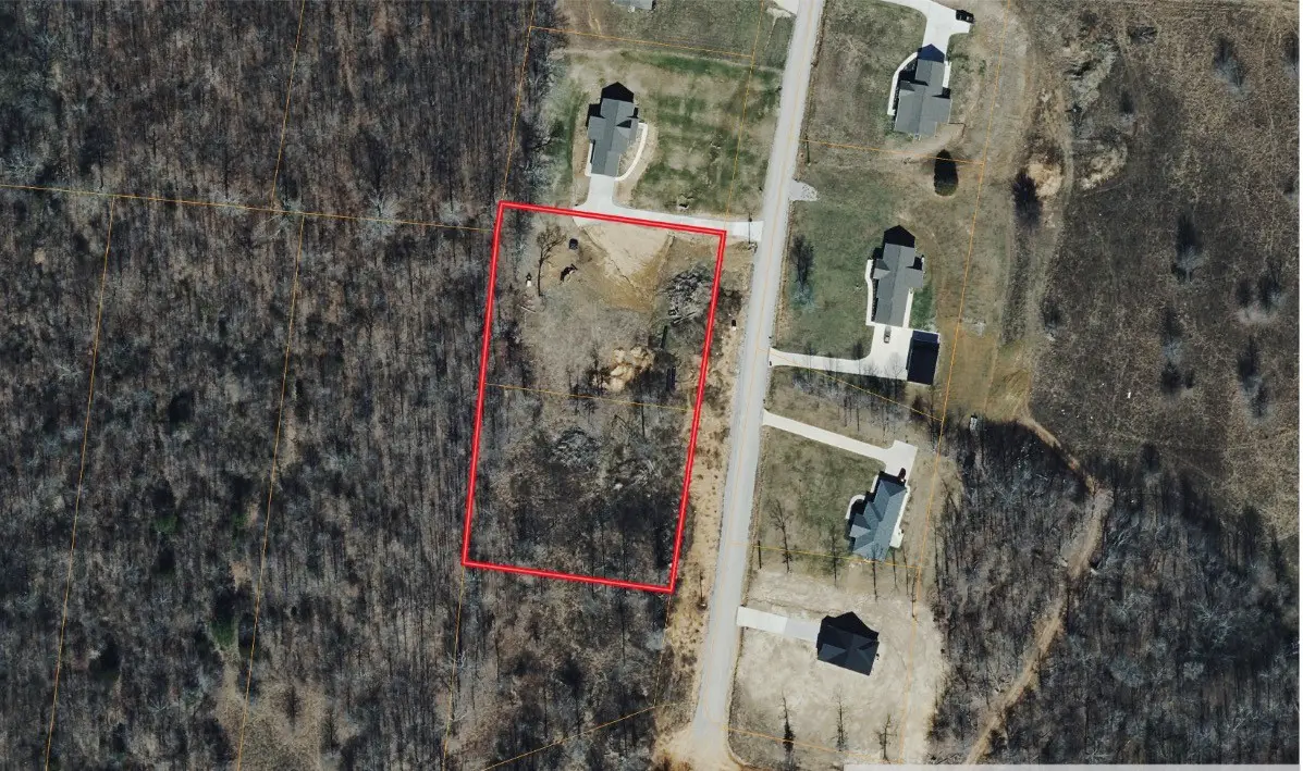 350 Kelsie Cir, Summertown, TN 38483 - Image #1