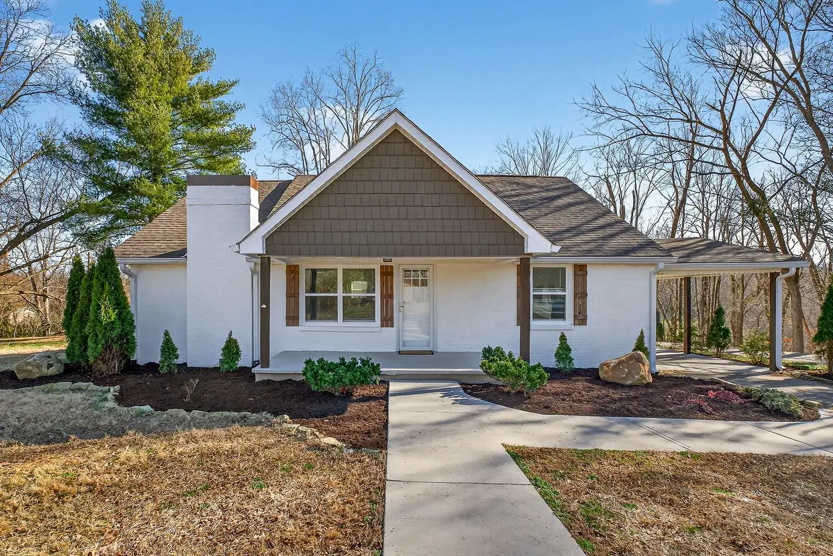 104 Henegar St, McMinnville, TN 37110 - Image #1