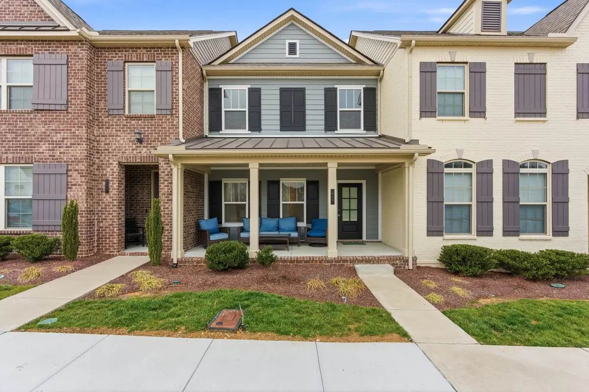 612 Vintage Green Ln, Franklin, TN 37064 - Image #1