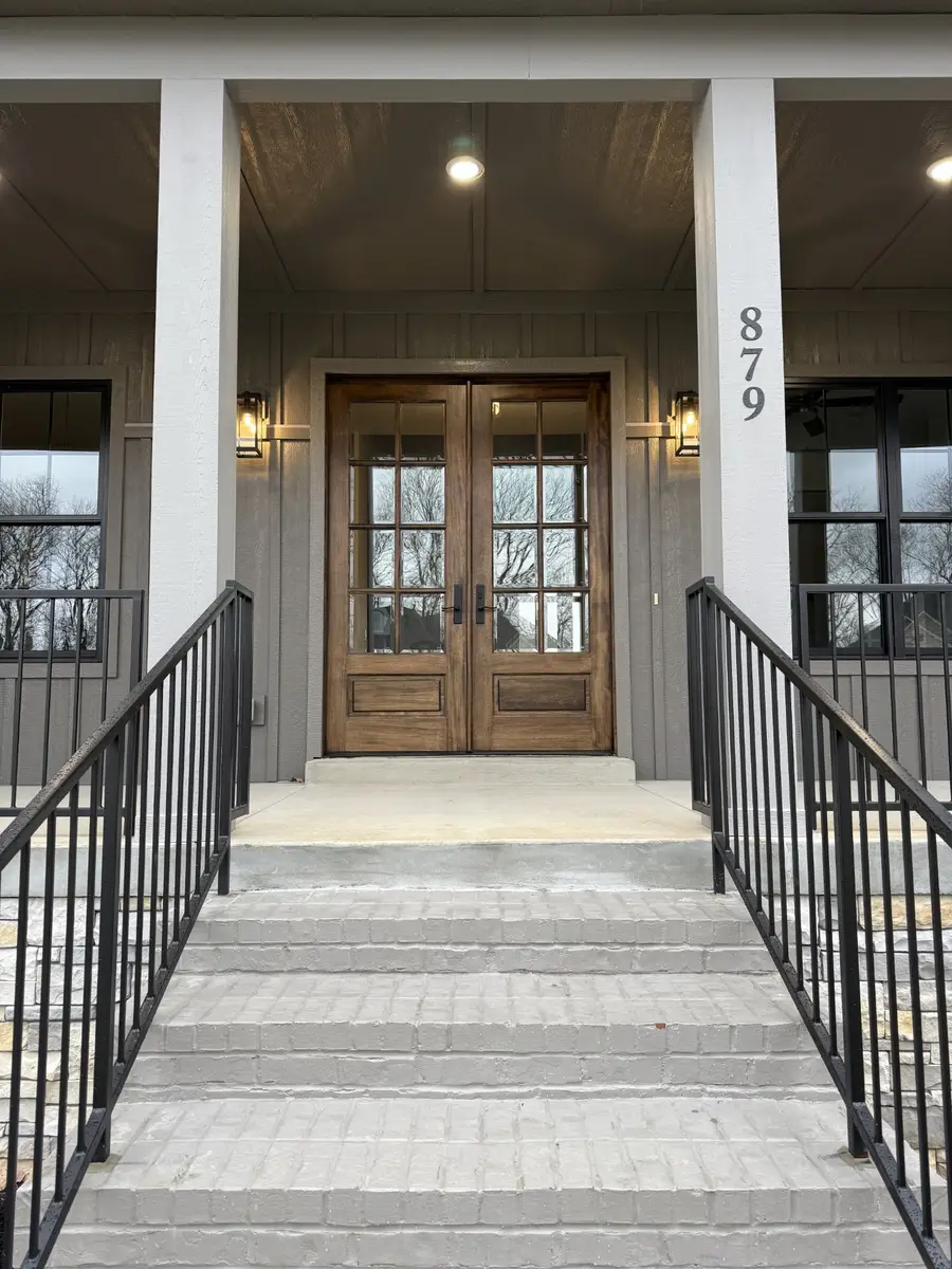 879 Shady Bluff Trl, Clarksville, TN 37043 - Image #2